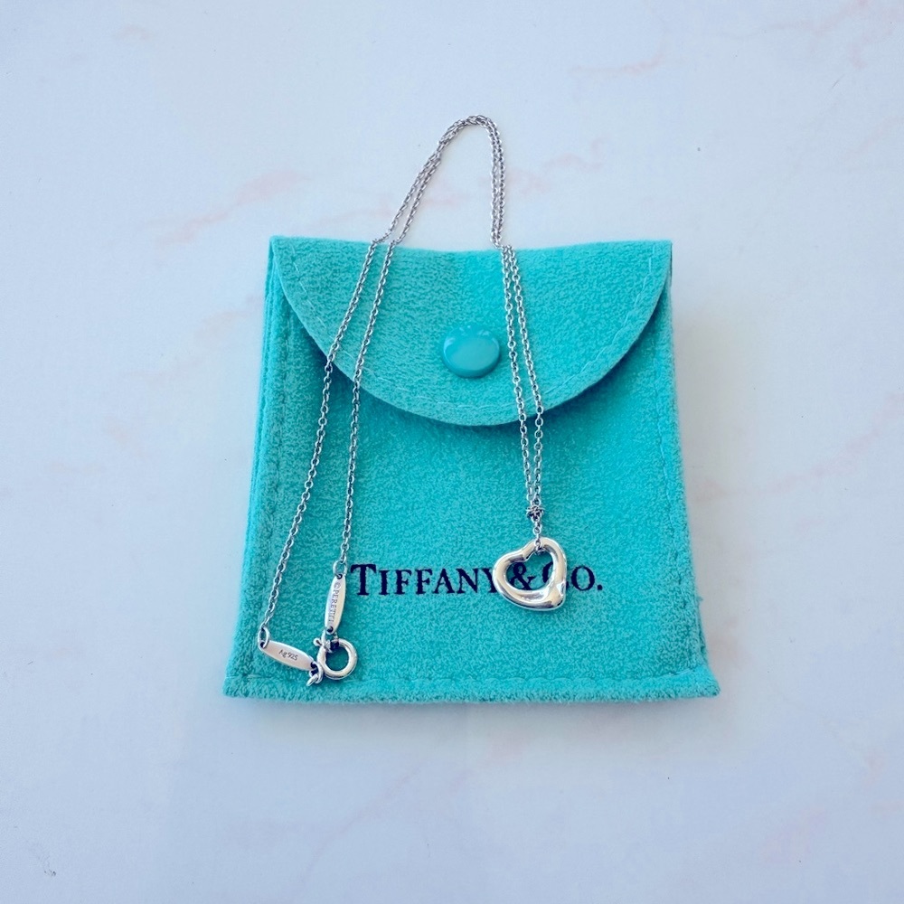 ❗️SOLD❗️Tiffany & Co. open heart necklace - Picture 1 of 3